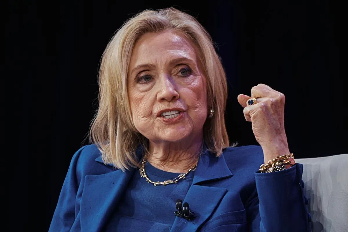 Interrogan a Hillary Clinton en Congreso de EUA por caso Jeffrey Epstein