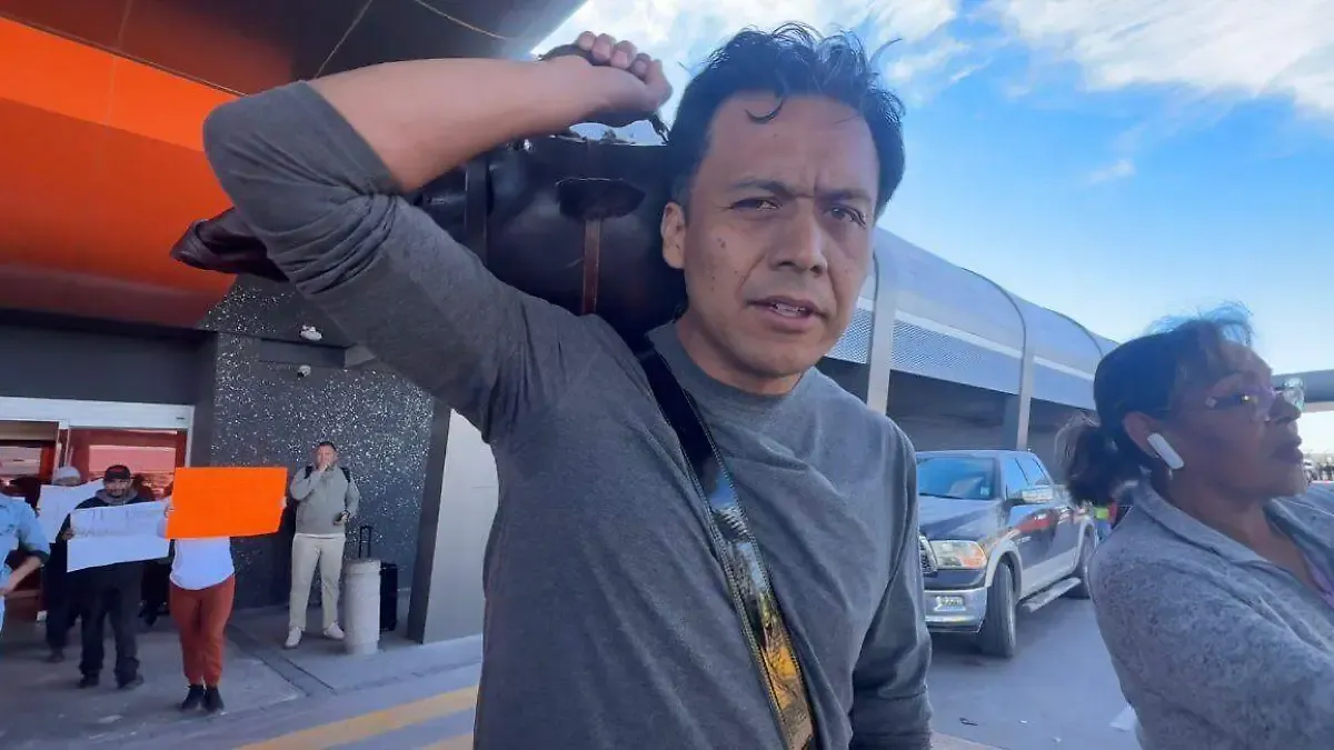 Consejo Académico de la UACJ aprueba reincorporación de Marx Arriaga como docente