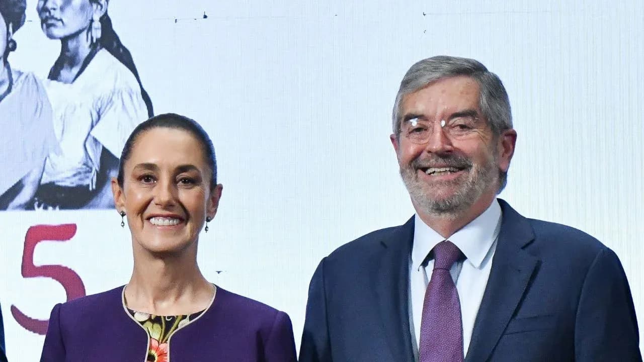 Confirma Sheinbaum salida de Juan Ramón de la Fuente; lo suple Roberto Velasco