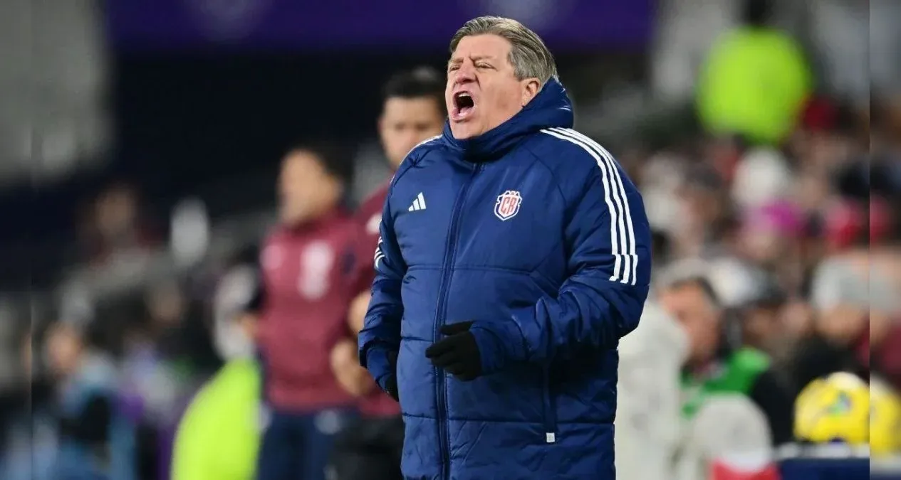 El 'Piojo' Herrera regresa al Tricolor para dirigir el partido de leyendas vs Brasil