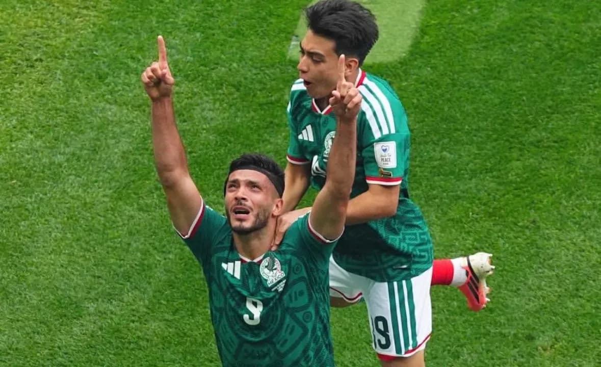 Raúl Jiménez sella el triunfo de México ante Sudáfrica