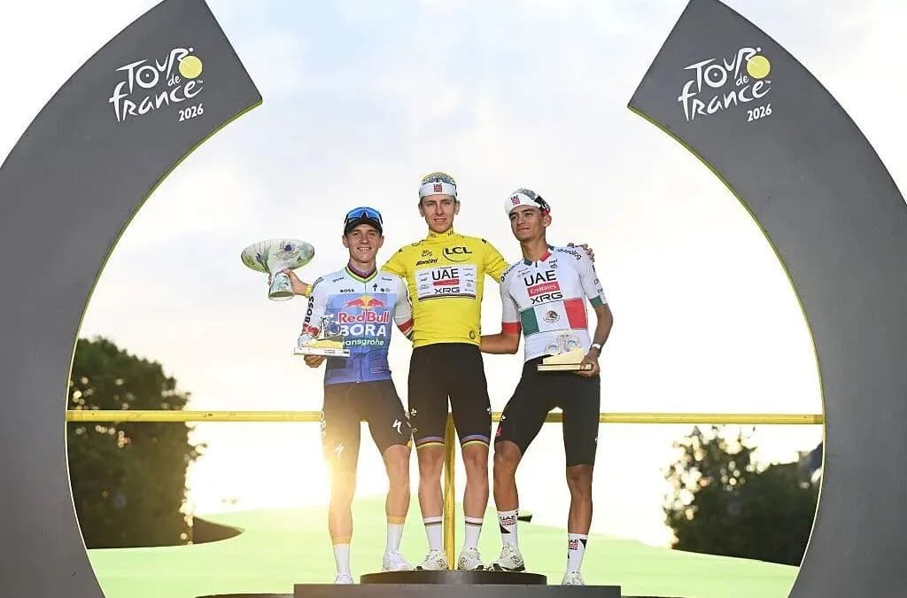 Isaac del Toro hace historia al subir al podio del Tour de Francia