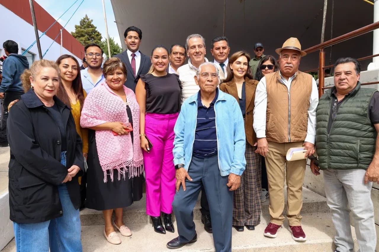 Ayuntamiento de Puebla modernizó 769 luminarias en Ignacio Romero Vargas